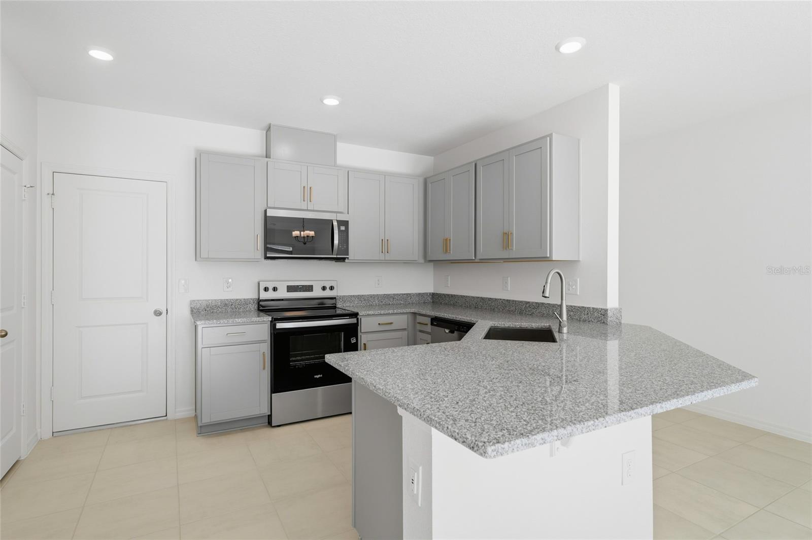 Image 6 of 25 For 2791 Raindrop Run Street