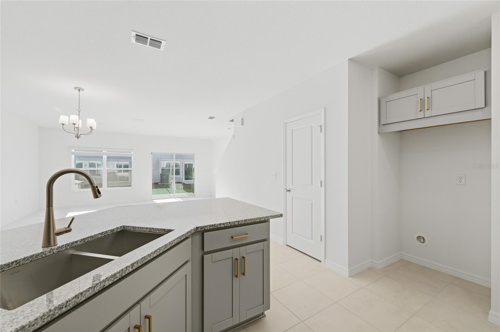 Image 9 of 25 For 2791 Raindrop Run Street