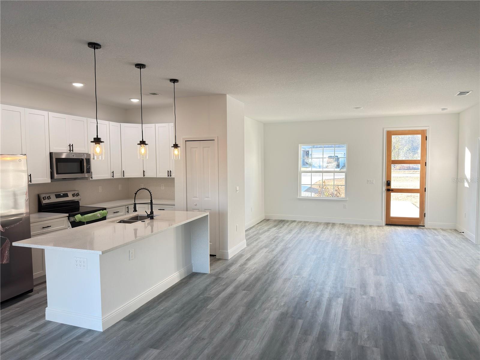 Image 9 of 40 For 171 Marion Oaks Trail