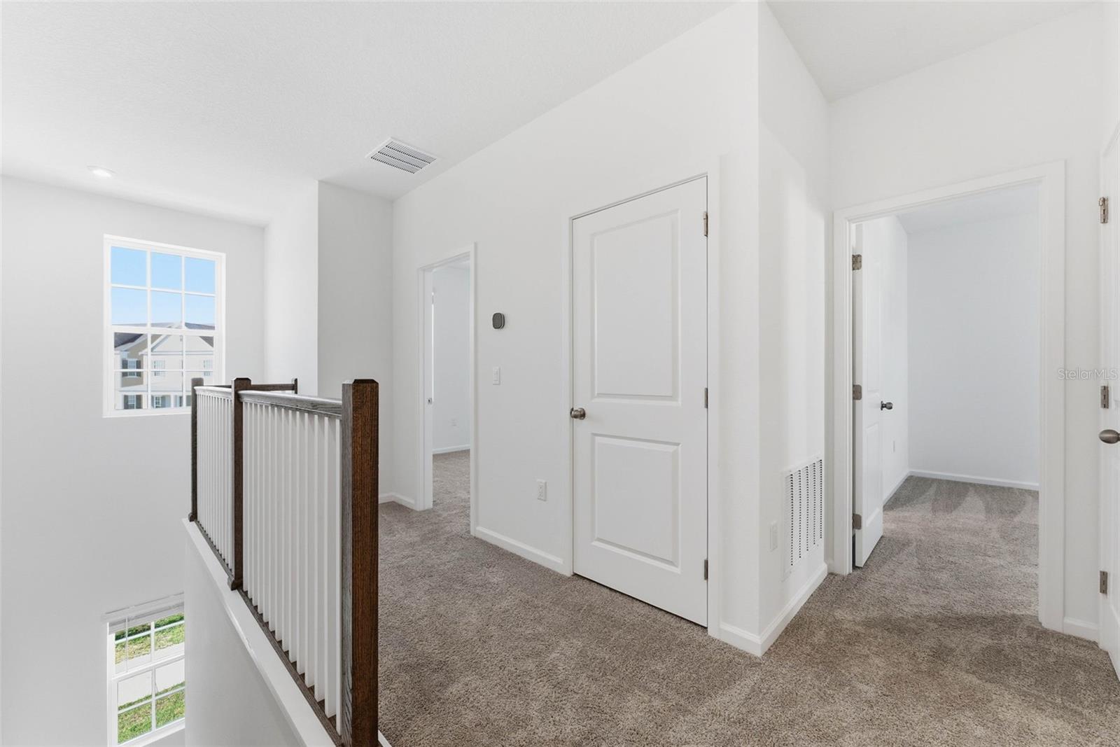 Image 19 of 51 For 1889 Seawall Way