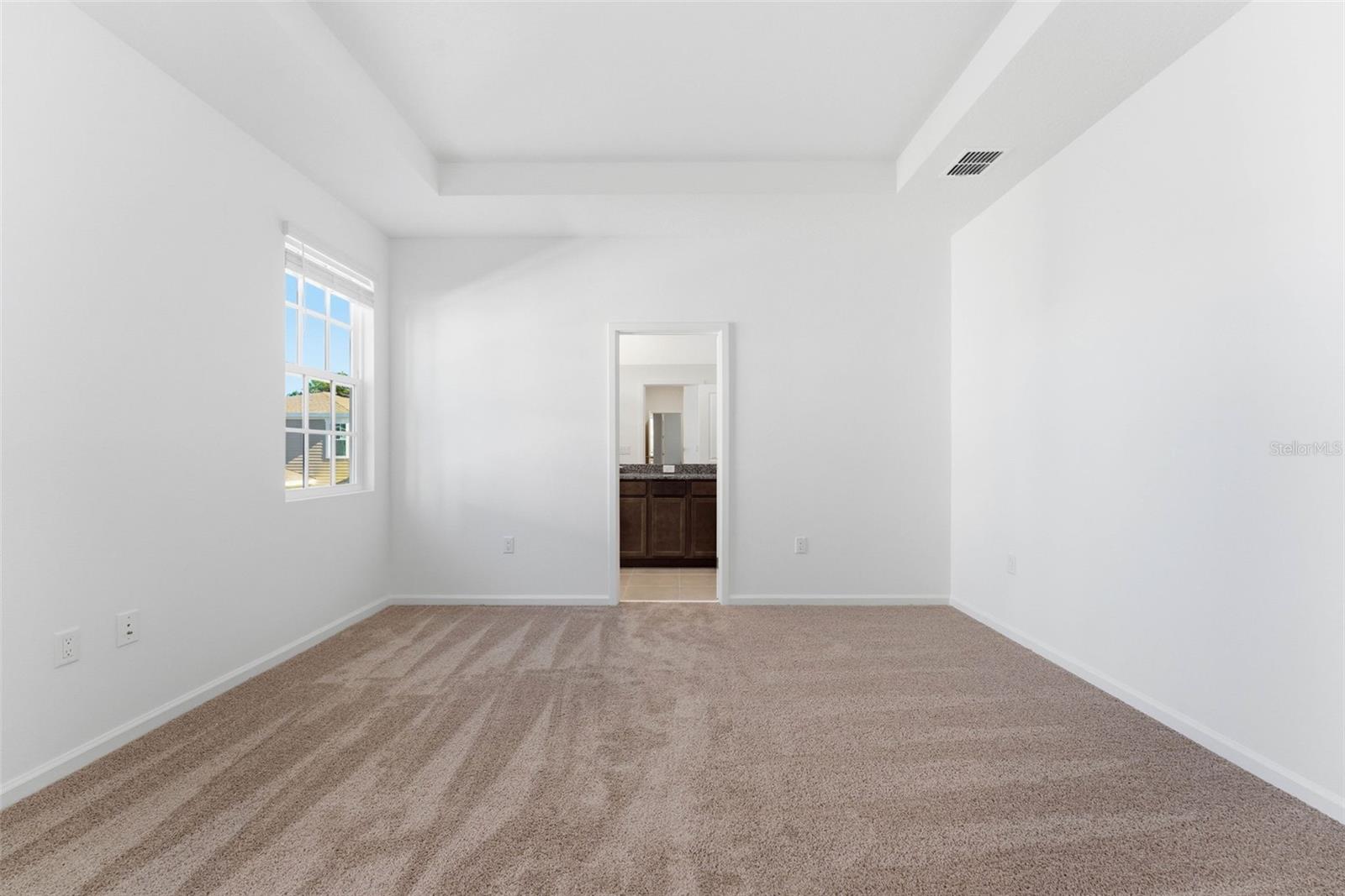 Image 34 of 51 For 1889 Seawall Way