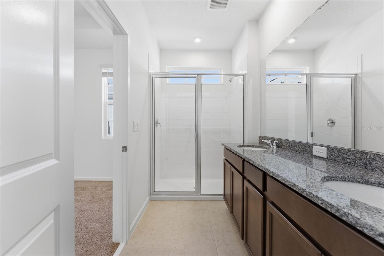 Image 39 of 51 For 1889 Seawall Way