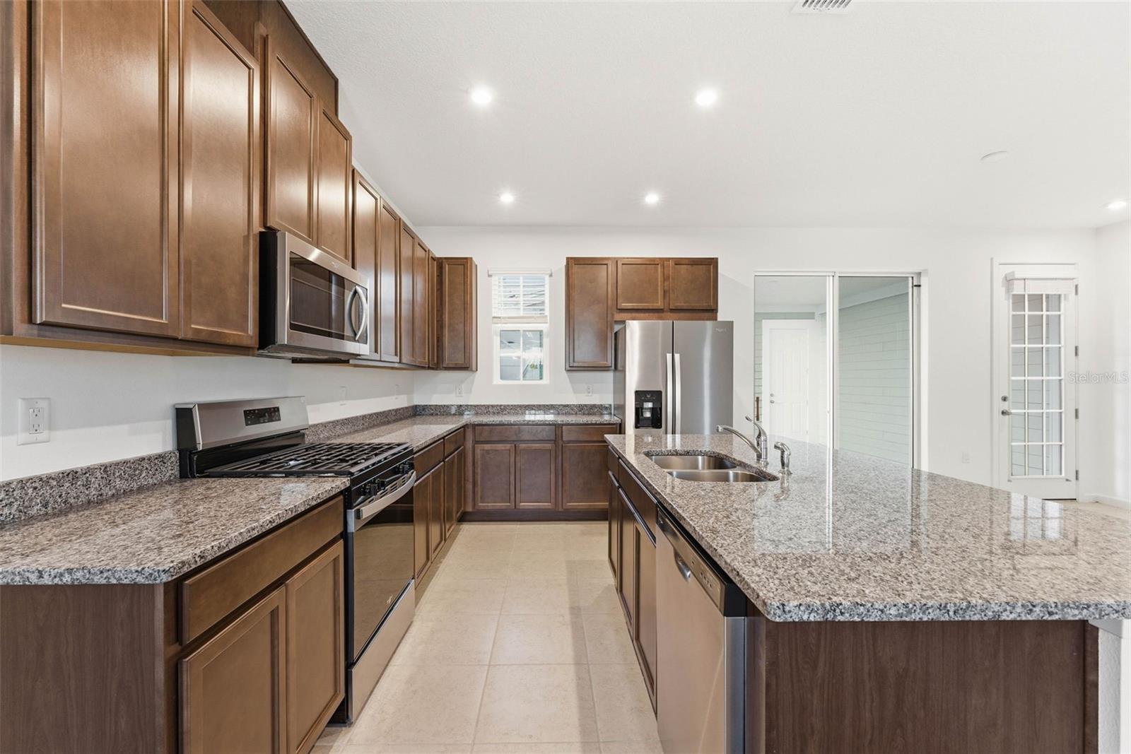 Image 45 of 51 For 1889 Seawall Way