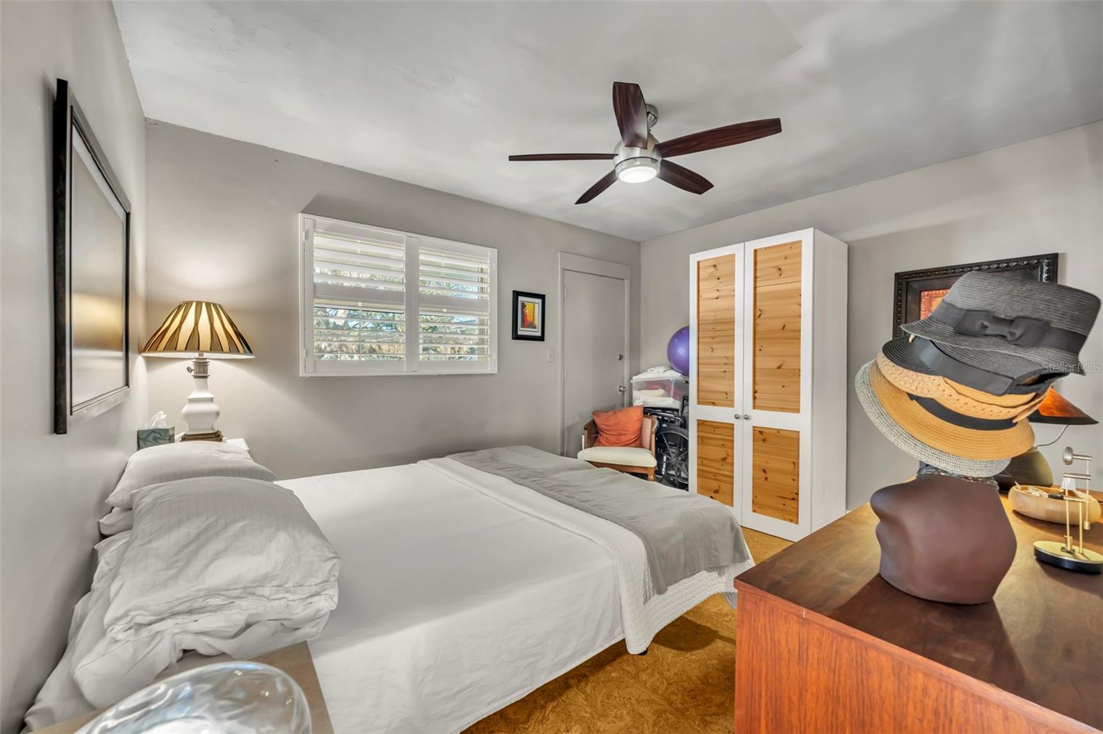 Image 16 of 41 For 2500 Lee Road 229