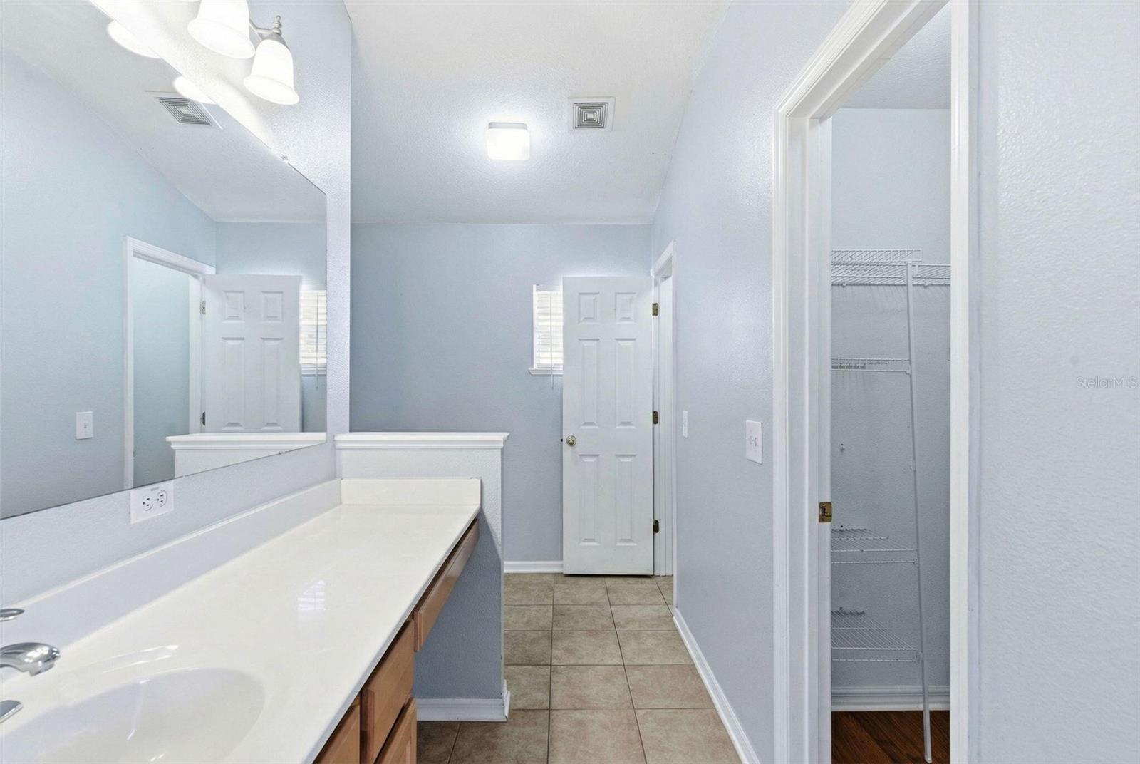 Image 26 of 53 For 3250 Helmel Court