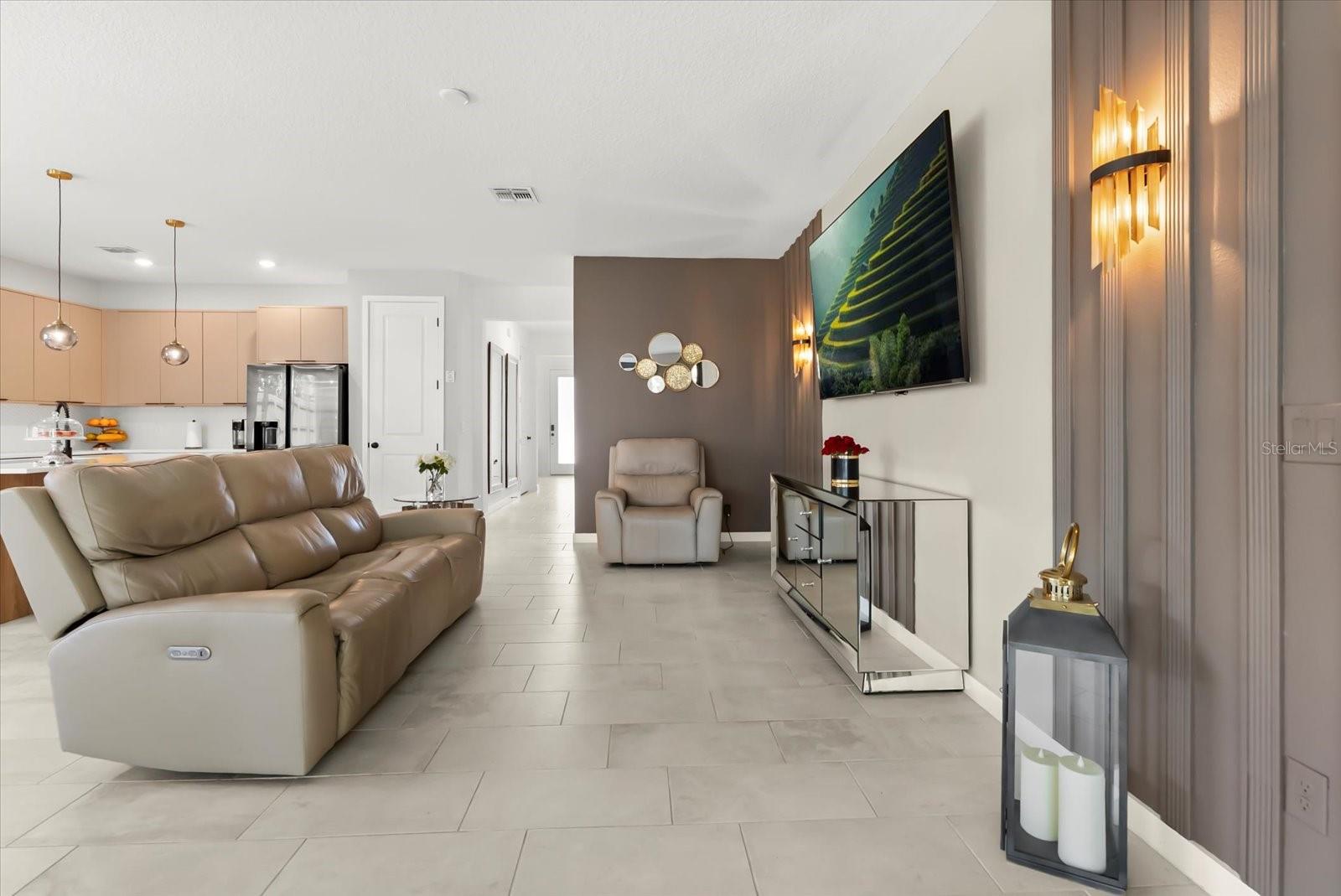 Image 6 of 38 For 1556 Coluso Drive