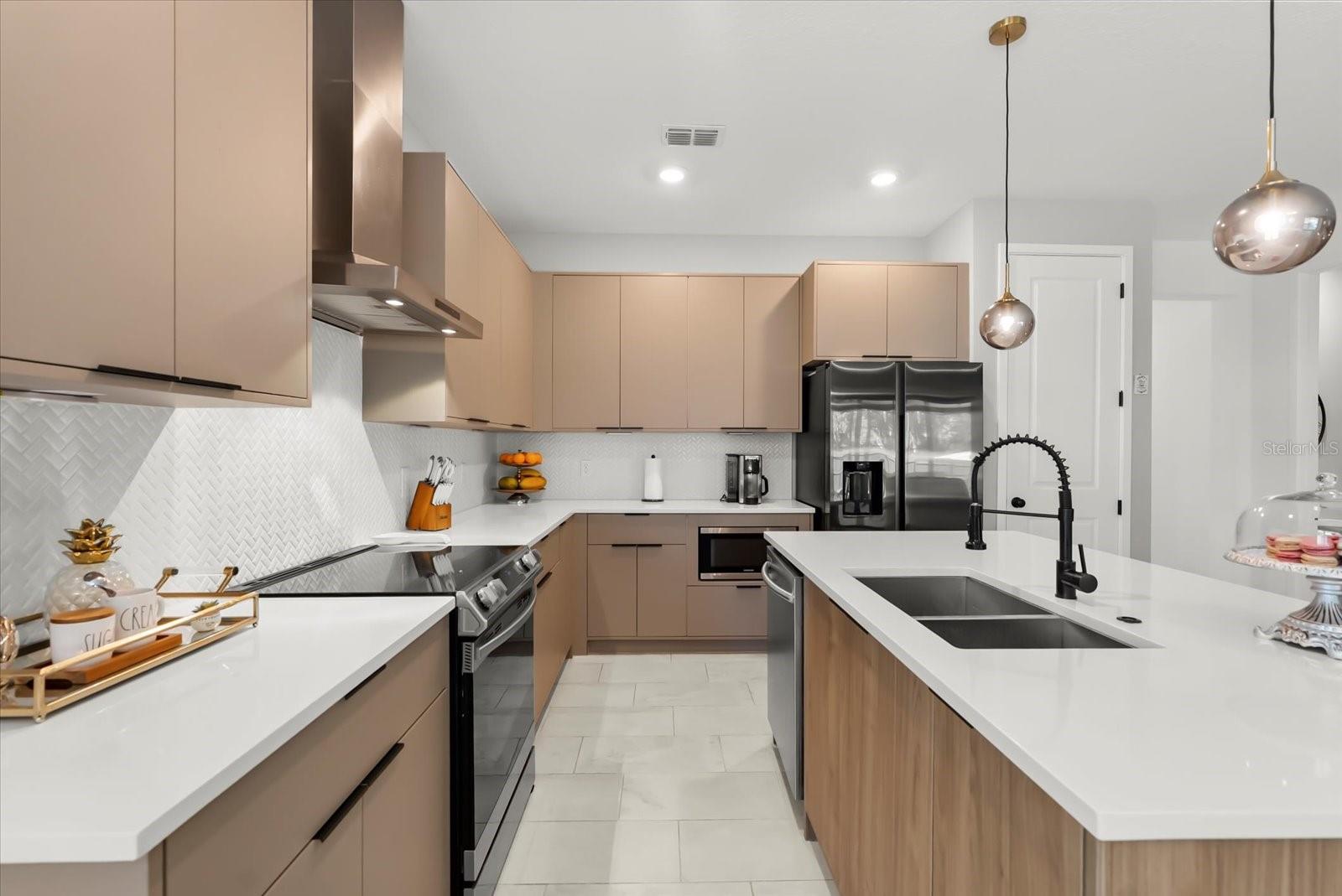 Image 9 of 38 For 1556 Coluso Drive