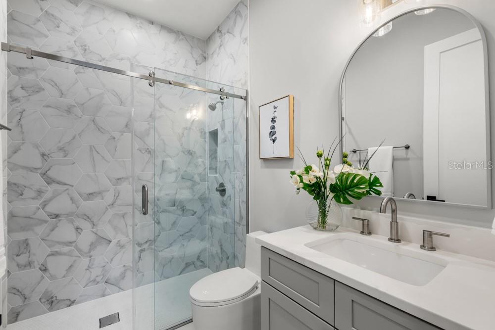 Image 15 of 43 For 1812 Kaley Avenue