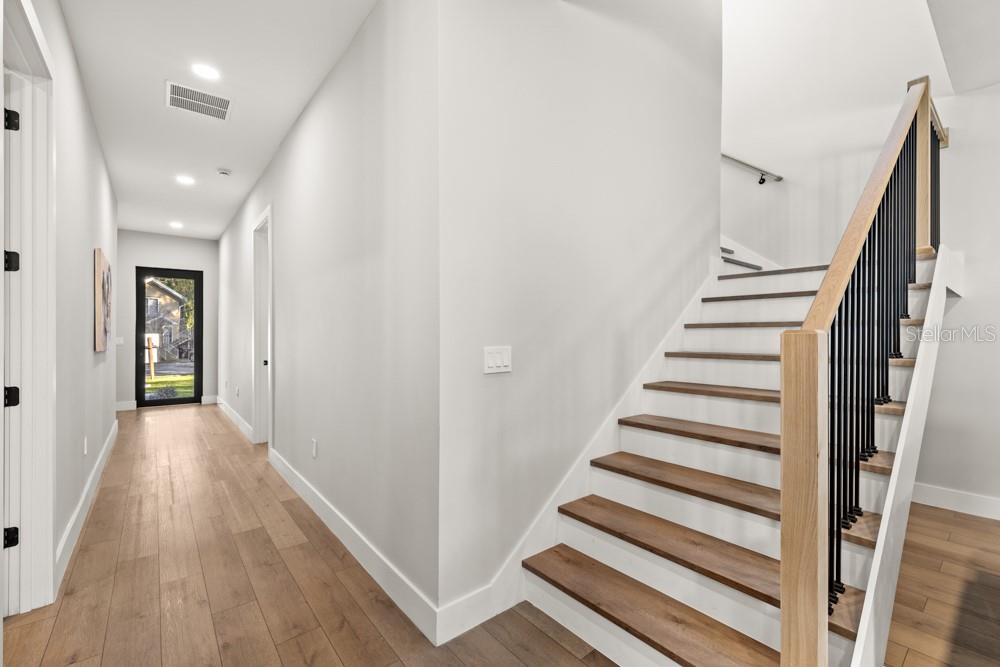 Image 16 of 43 For 1812 Kaley Avenue