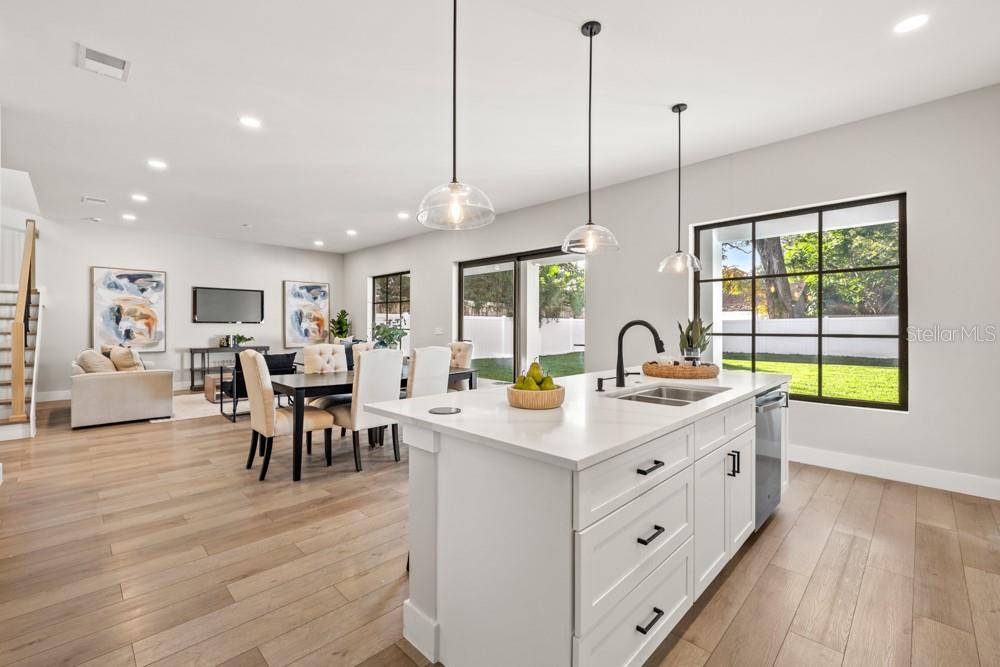 Image 4 of 43 For 1812 Kaley Avenue