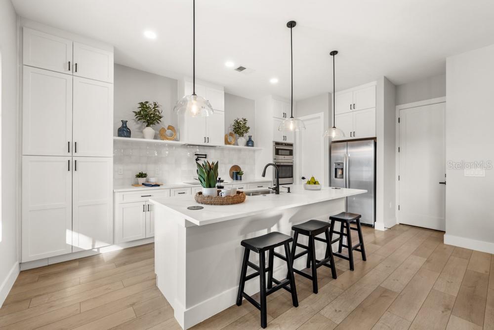 Image 6 of 43 For 1812 Kaley Avenue