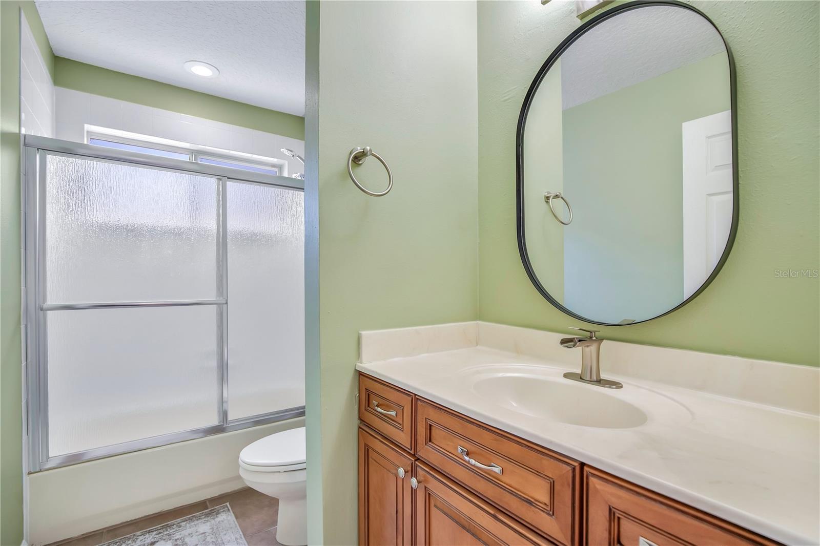 Image 28 of 39 For 1818 Valley Wood Way