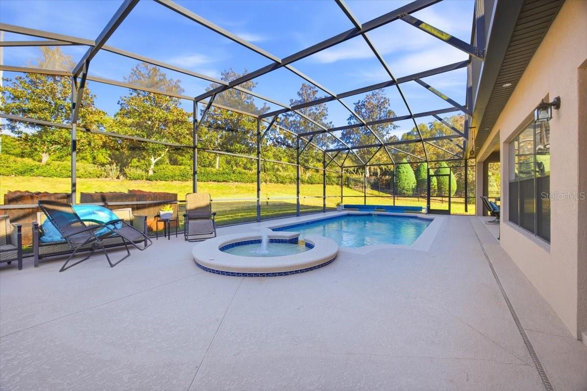 Image 26 of 36 For 10220 Yonaomi Circle