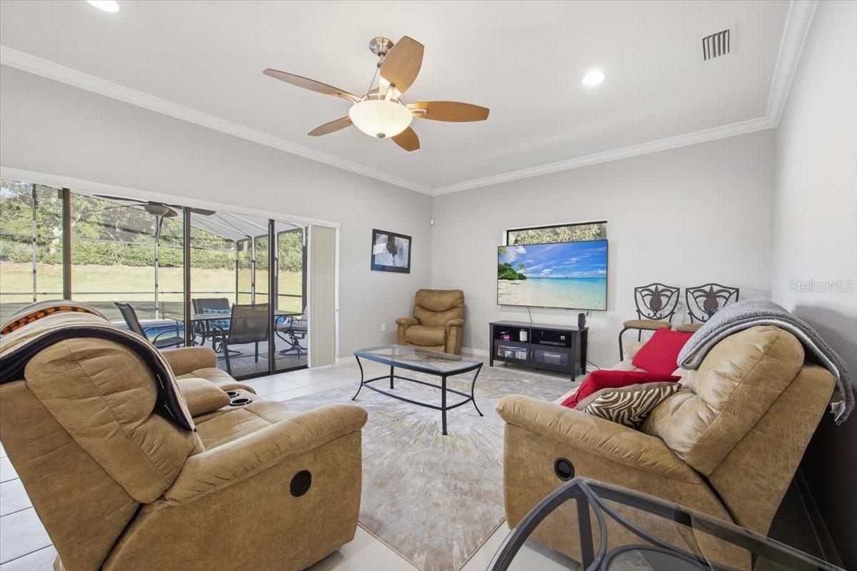 Image 6 of 36 For 10220 Yonaomi Circle