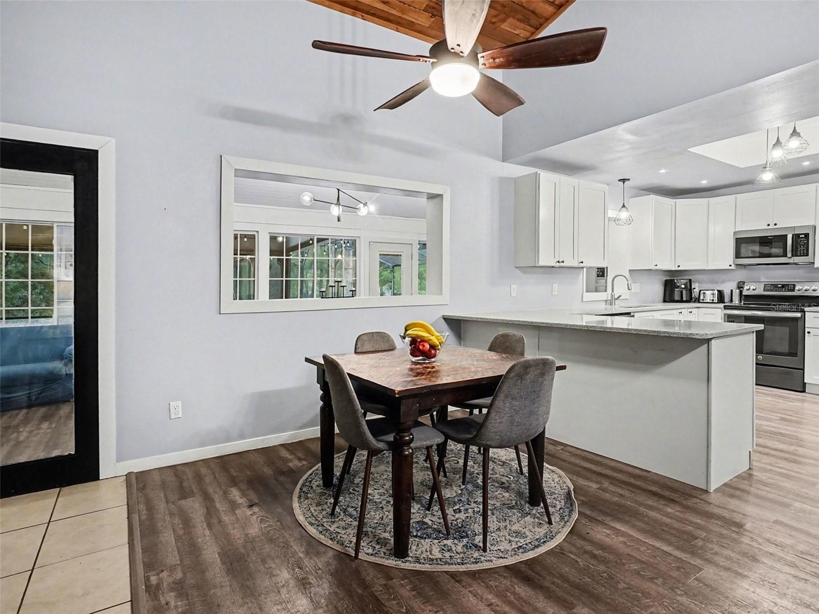 Image 3 of 18 For 112 Greentree Lane