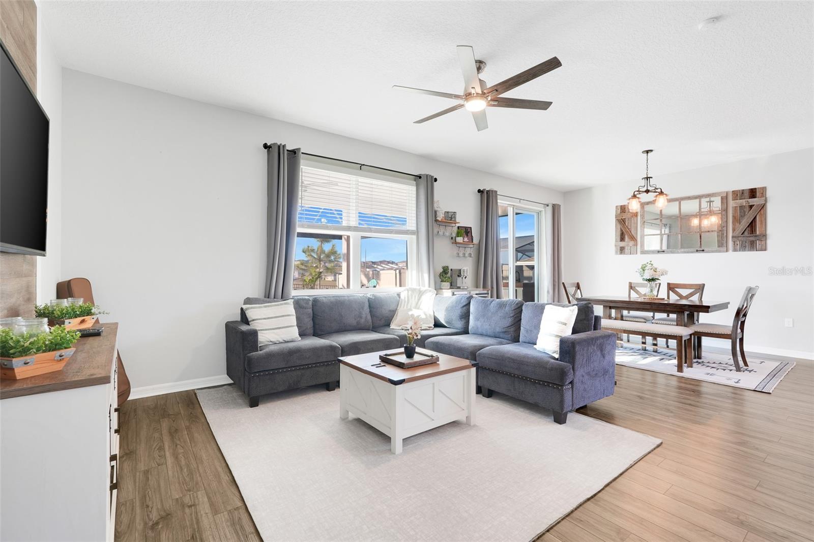 Image 17 of 45 For 1672 Wilson Prairie Circle