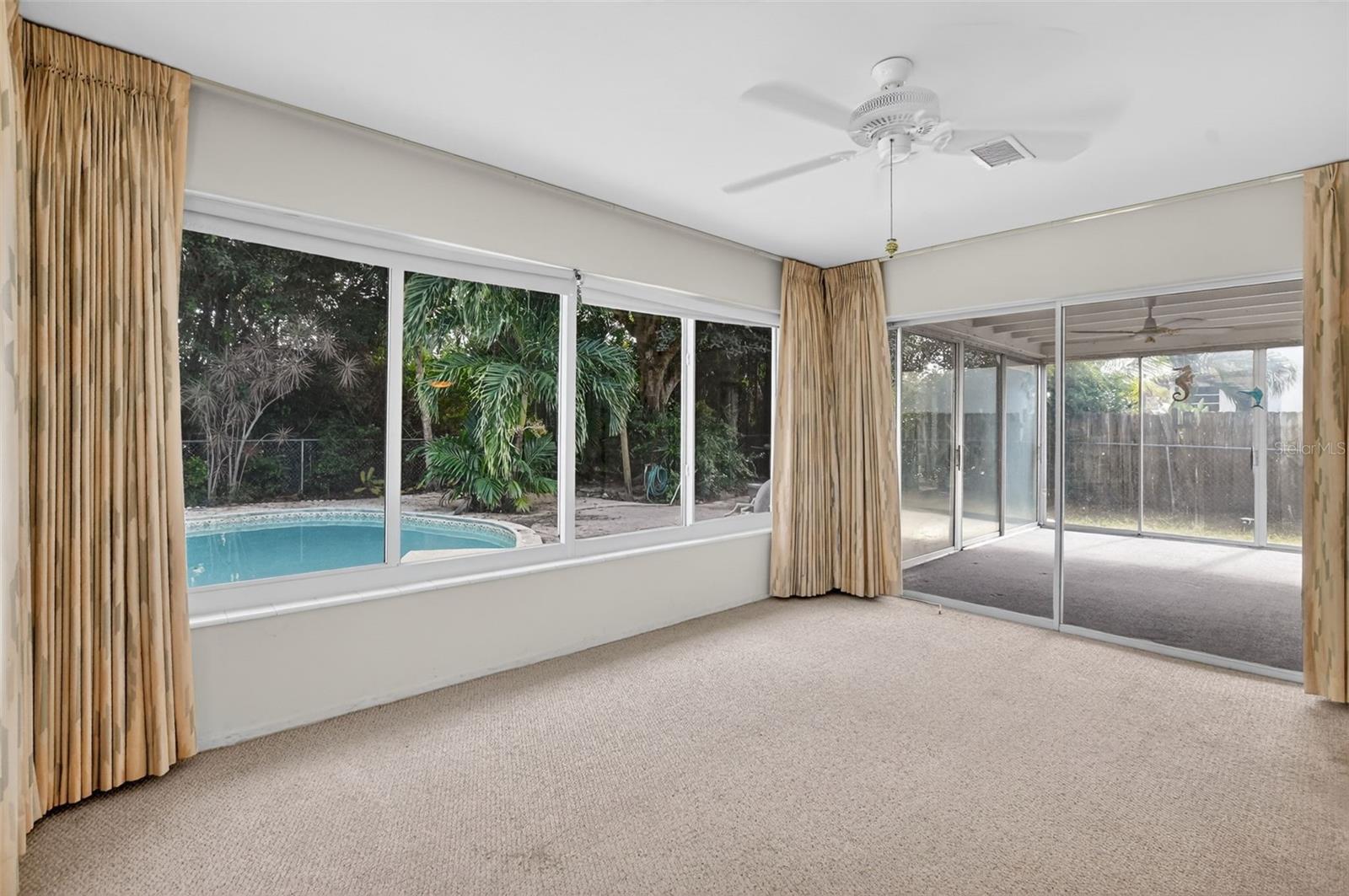 Image 22 of 58 For 450 12th Avenue