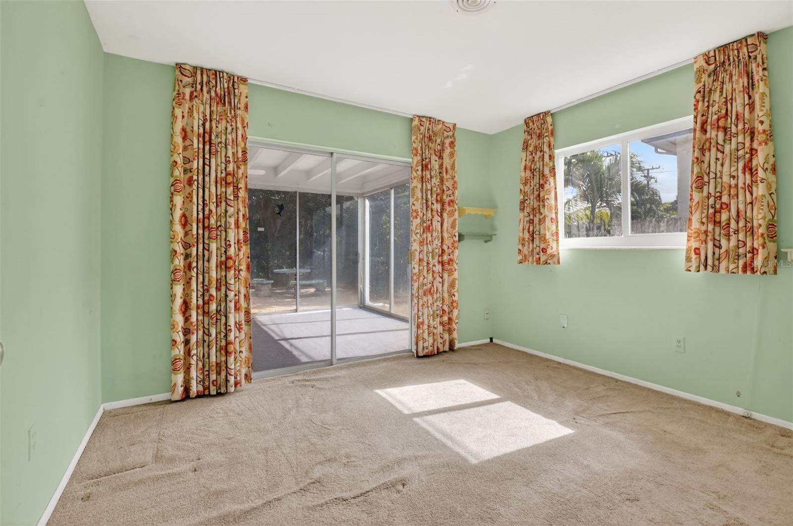 Image 29 of 58 For 450 12th Avenue