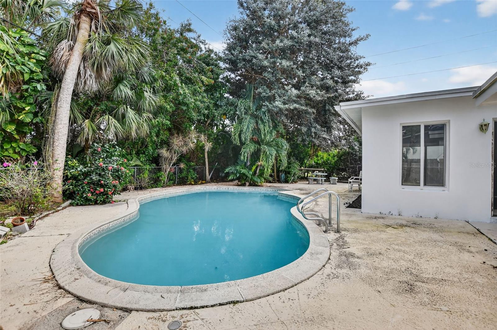 Image 36 of 58 For 450 12th Avenue