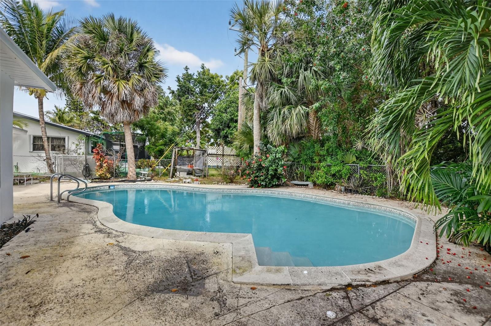 Image 40 of 58 For 450 12th Avenue