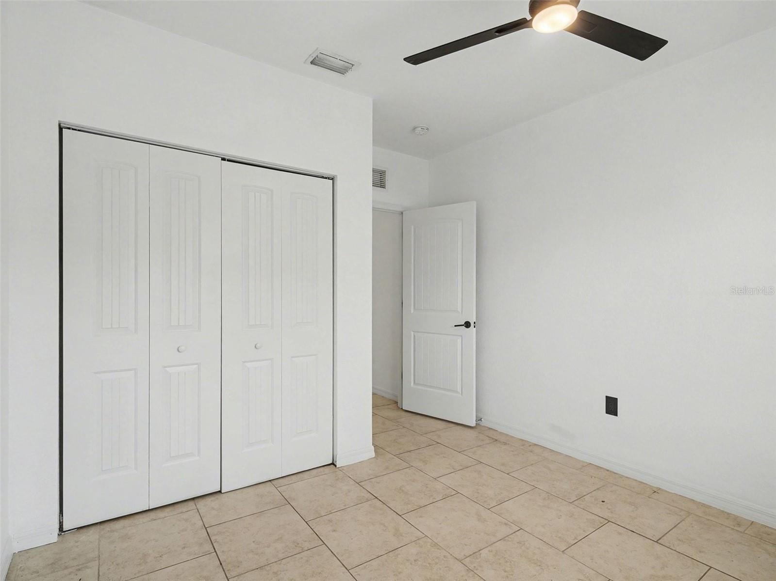 Image 12 of 22 For 4539 Horseshoe Avenue