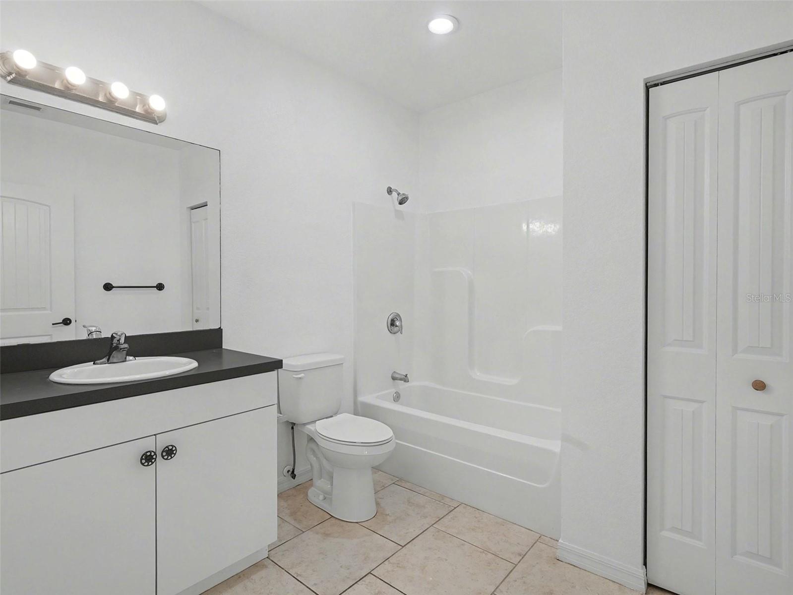 Image 13 of 22 For 4539 Horseshoe Avenue