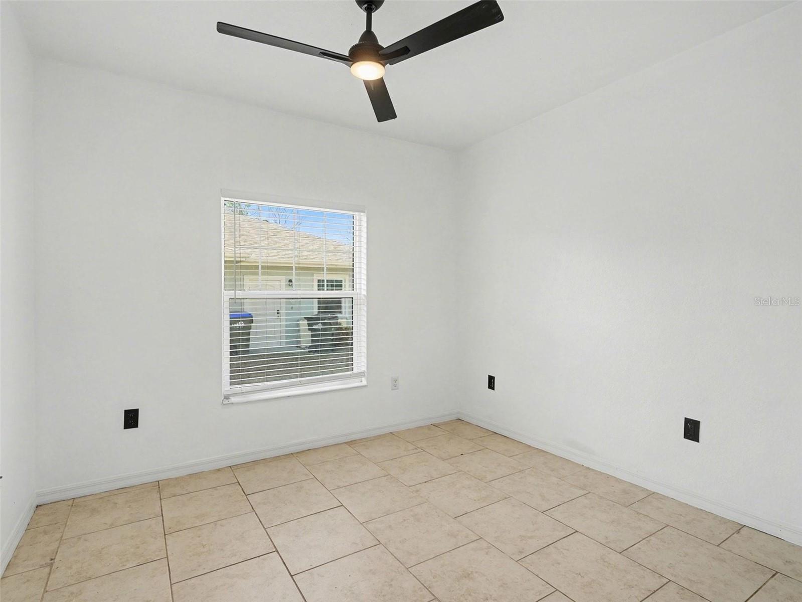 Image 14 of 22 For 4539 Horseshoe Avenue