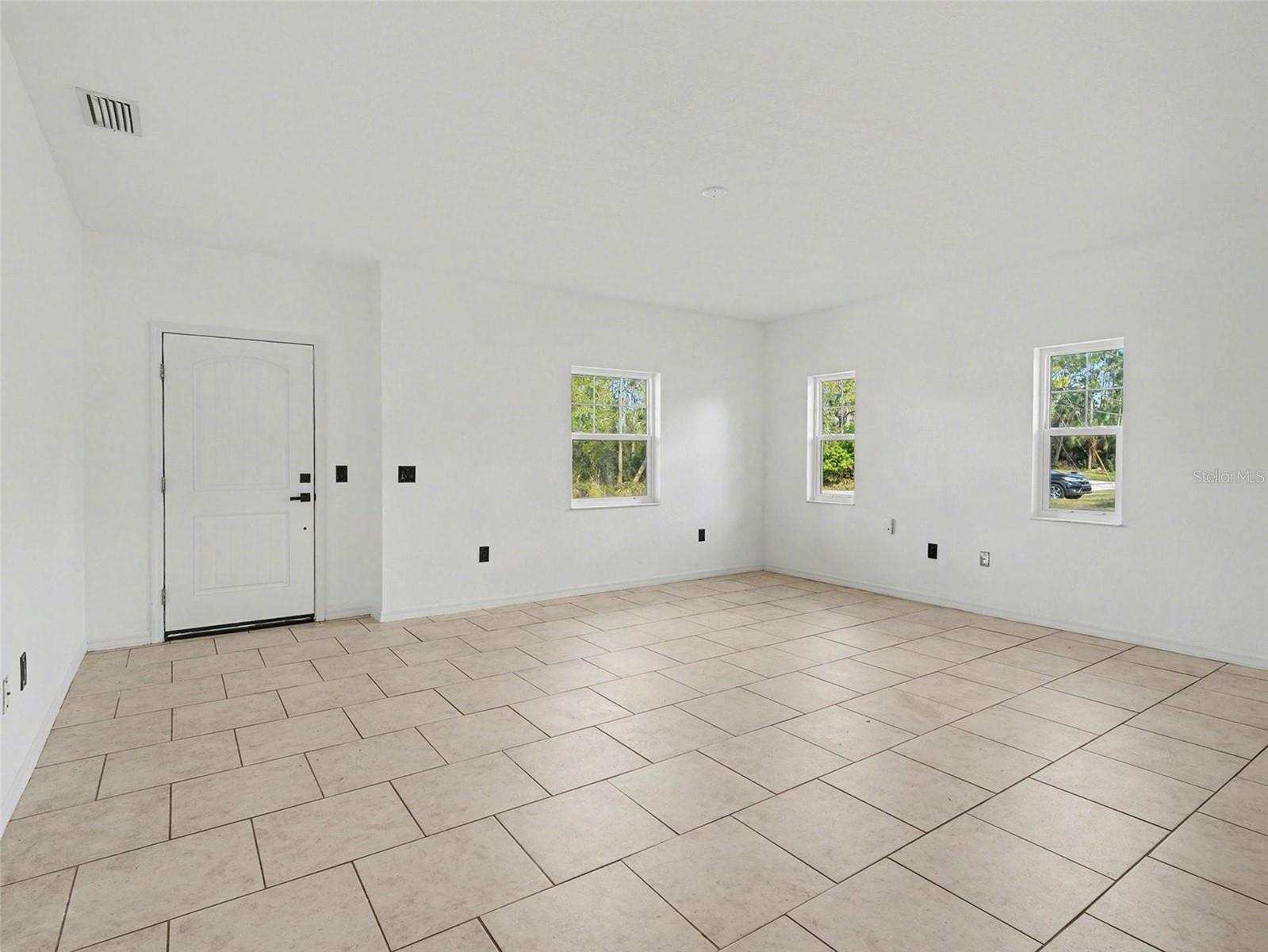 Image 2 of 22 For 4539 Horseshoe Avenue