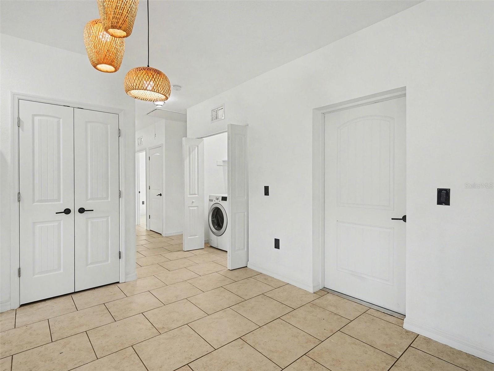 Image 9 of 22 For 4539 Horseshoe Avenue