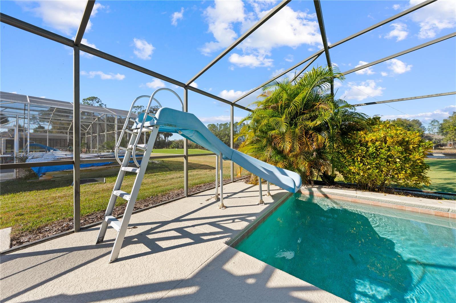 Image 19 of 90 For 1020 Golf Course Parkway