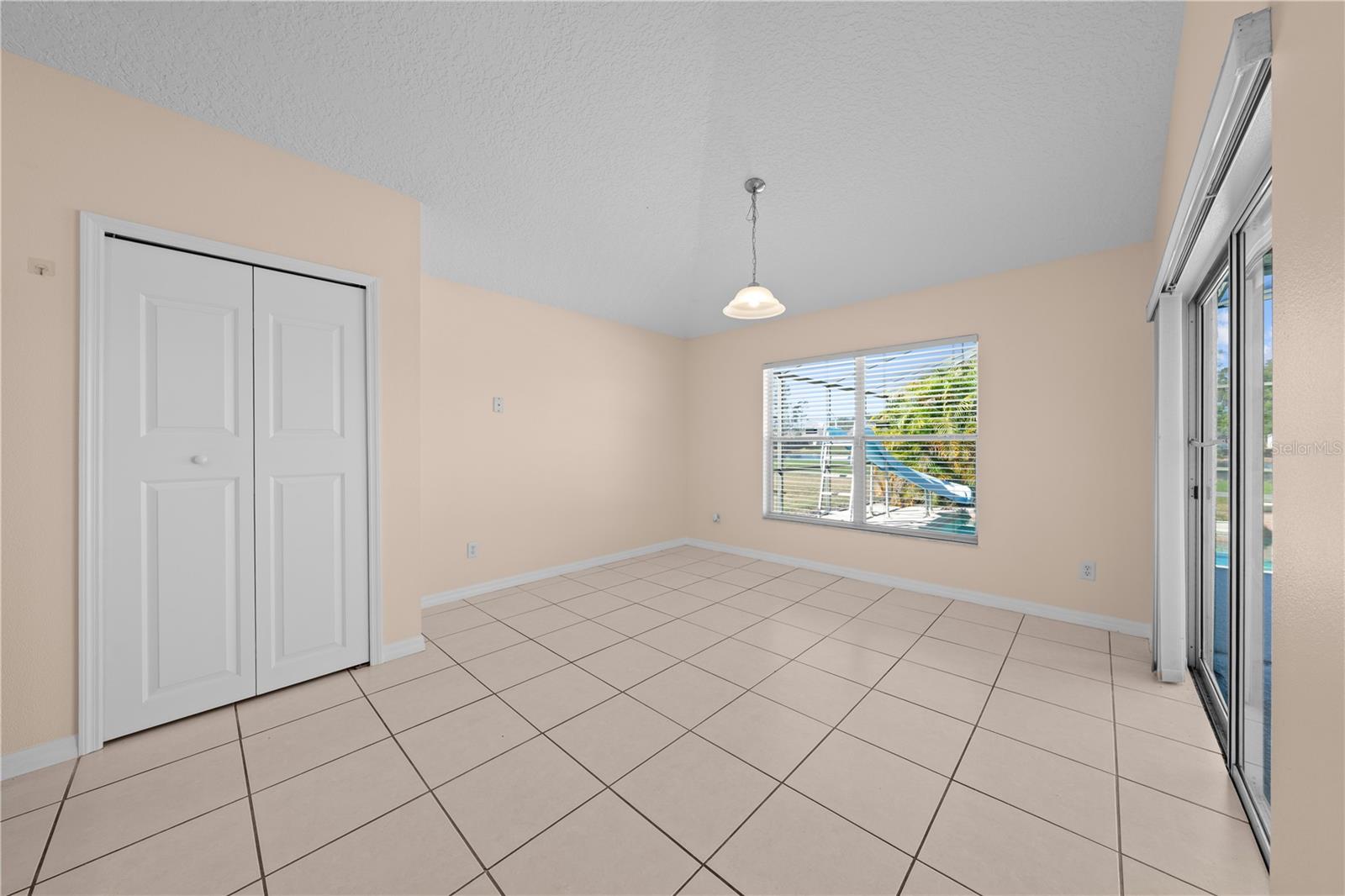 Image 31 of 90 For 1020 Golf Course Parkway