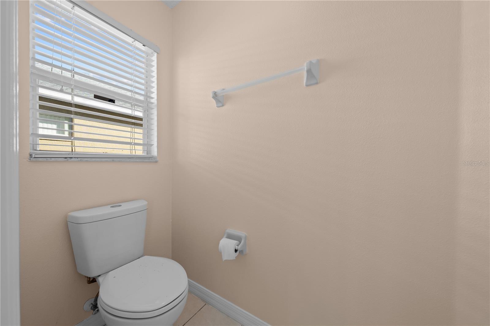 Image 33 of 90 For 1020 Golf Course Parkway