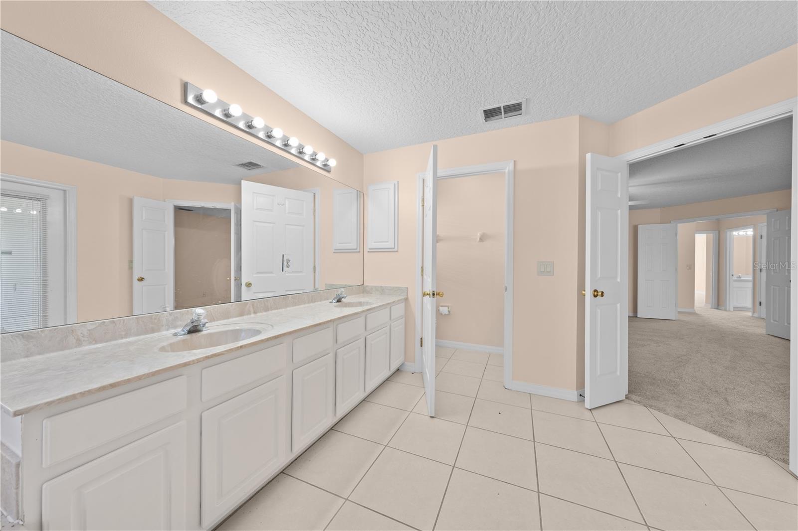 Image 34 of 90 For 1020 Golf Course Parkway