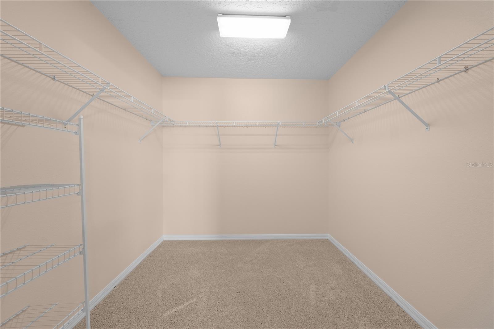 Image 37 of 90 For 1020 Golf Course Parkway