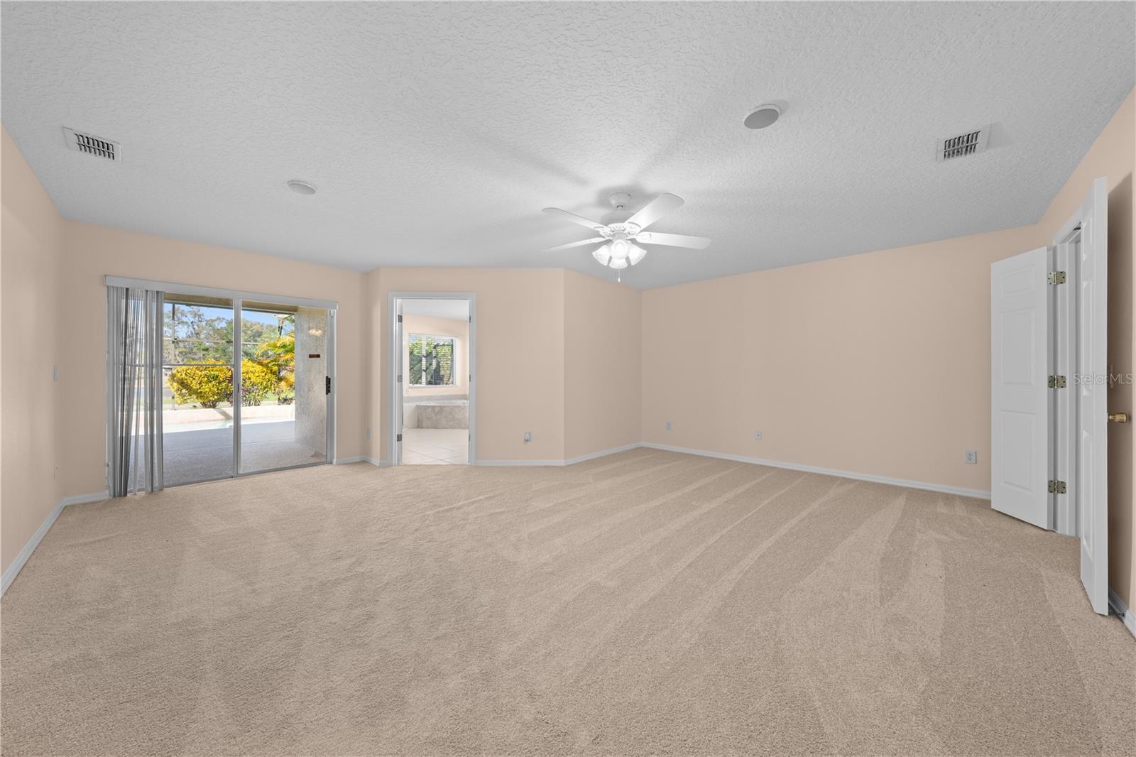 Image 40 of 90 For 1020 Golf Course Parkway