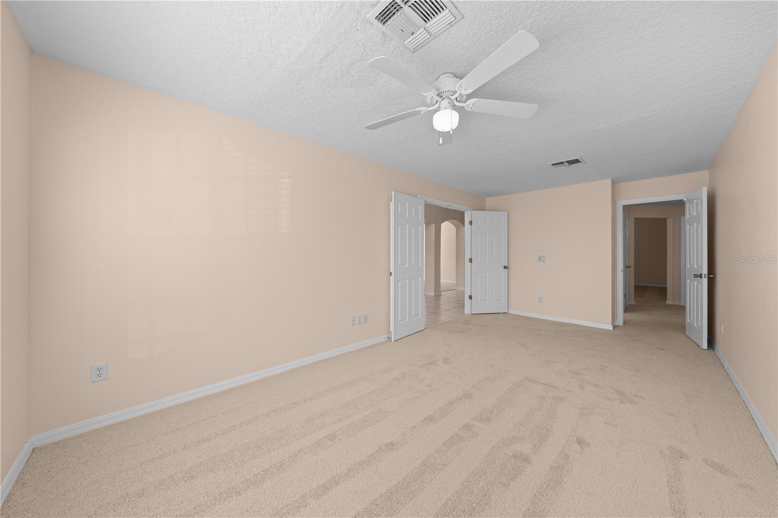 Image 54 of 90 For 1020 Golf Course Parkway