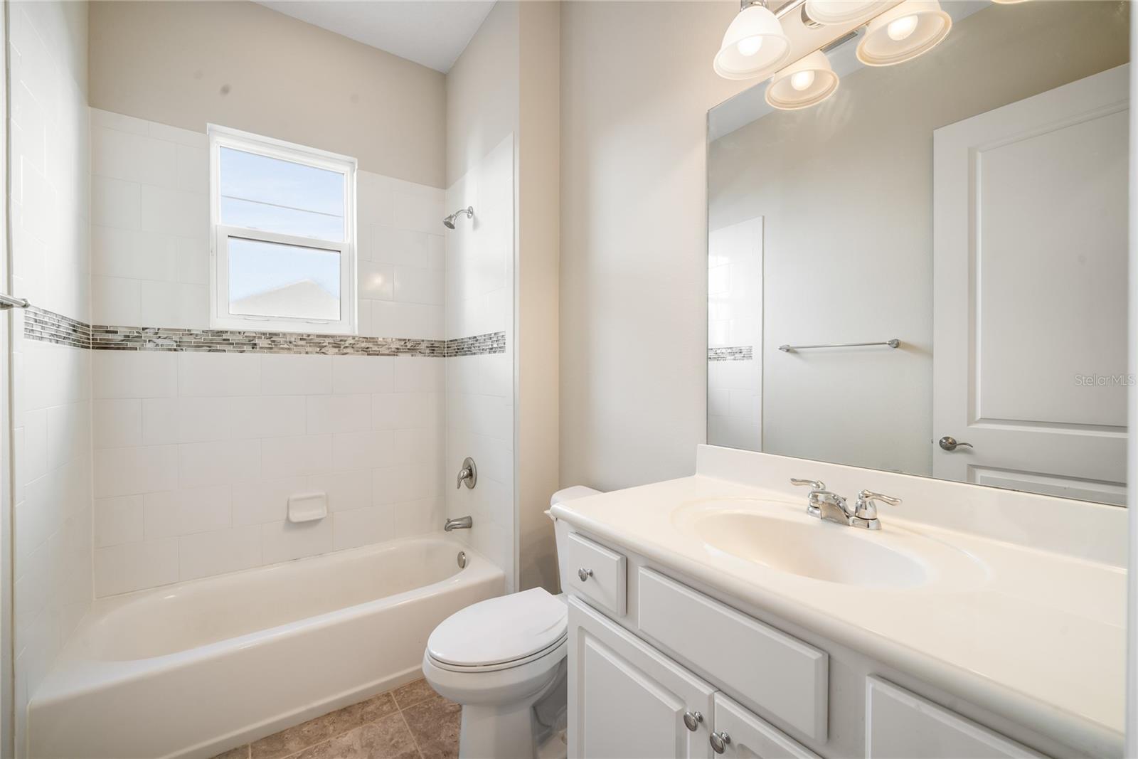 Image 22 of 32 For 414 Tisbury Court