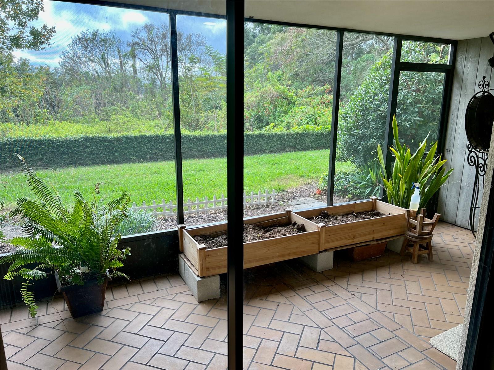 Image 21 of 27 For 4101 Fairview Vista Point 130