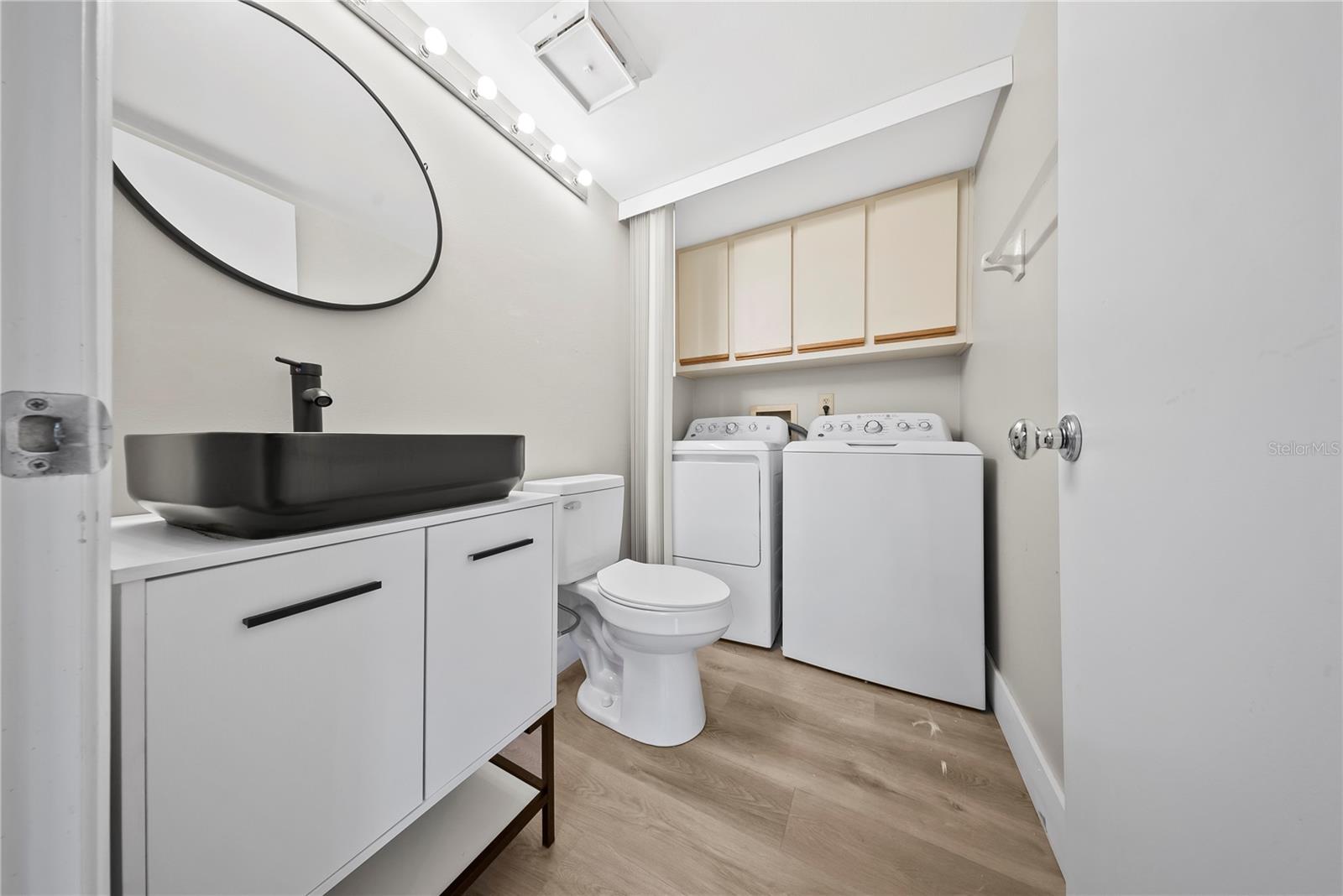 Image 15 of 34 For 2920 Pecan Avenue