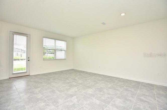 Image 3 of 9 For 251 Nine Iron Drive