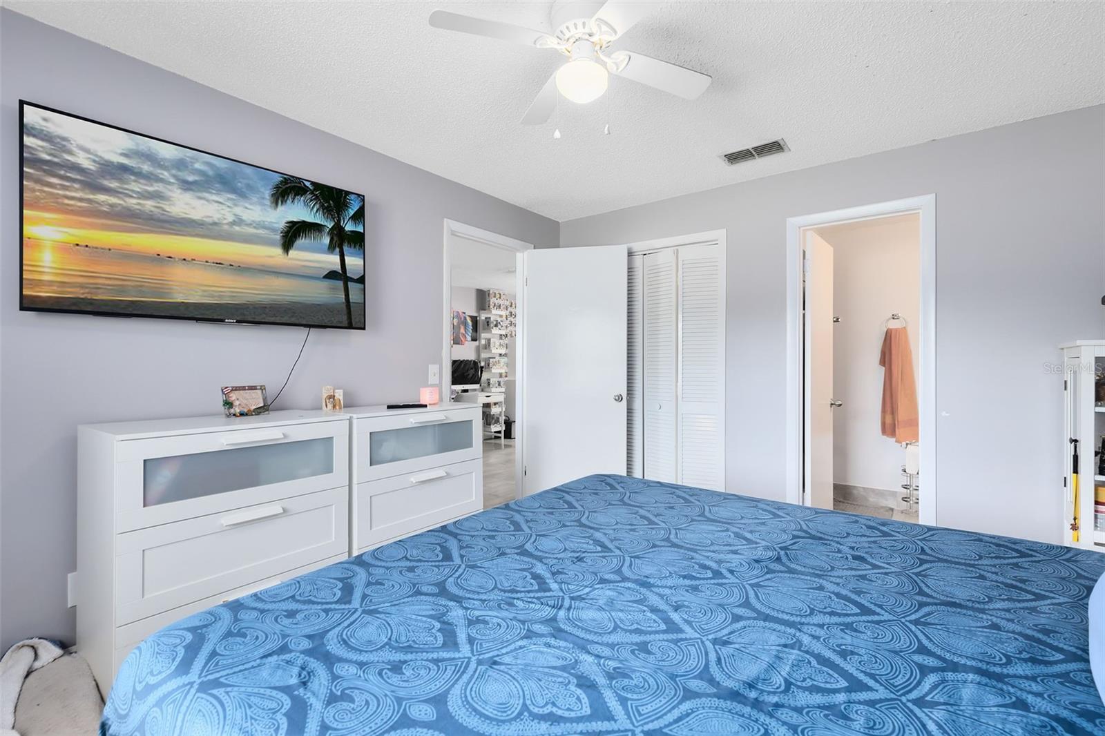 Image 11 of 18 For 7741 Pine Hollow Court