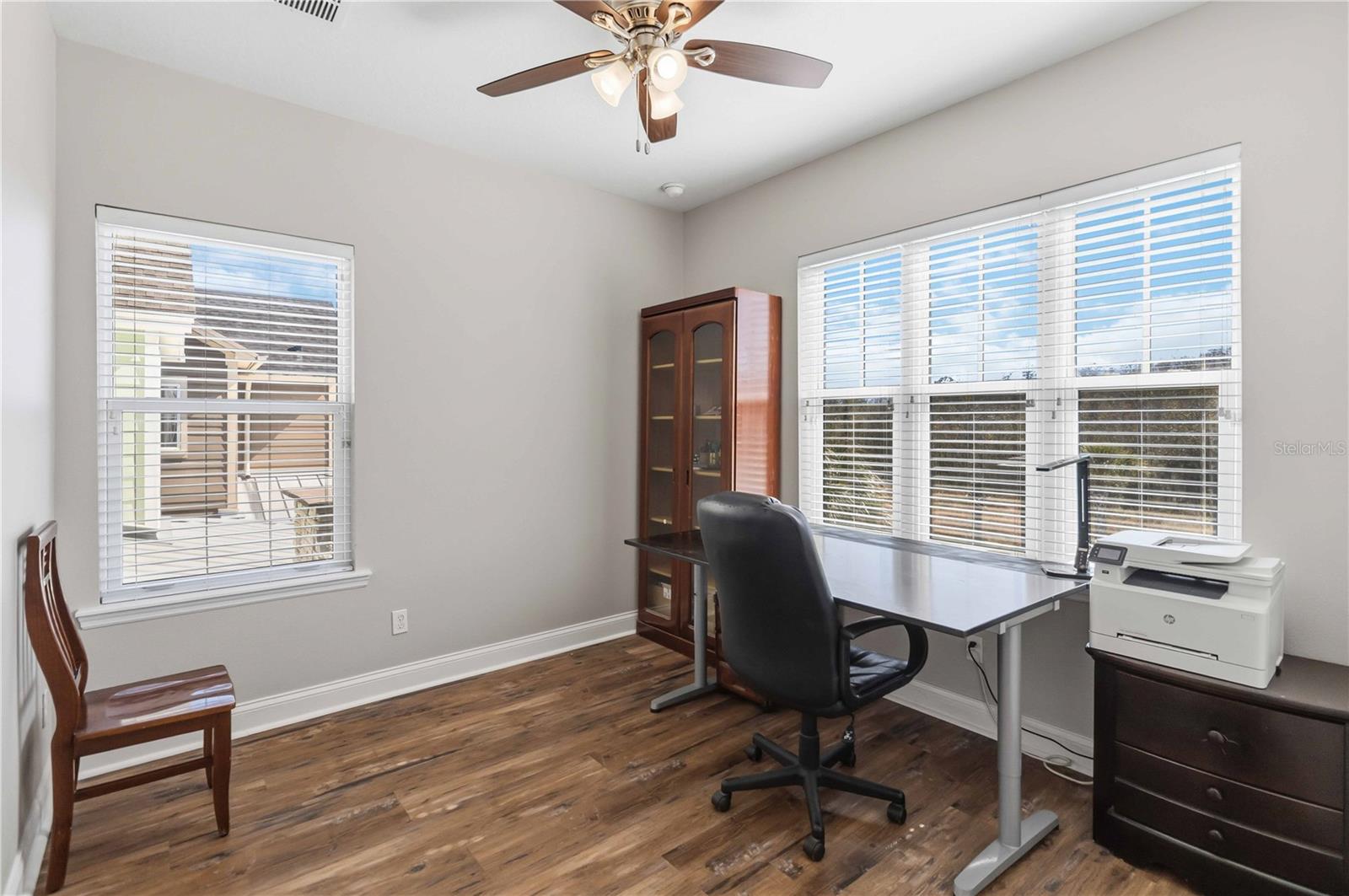 Image 22 of 41 For 8905 Laureate Boulevard