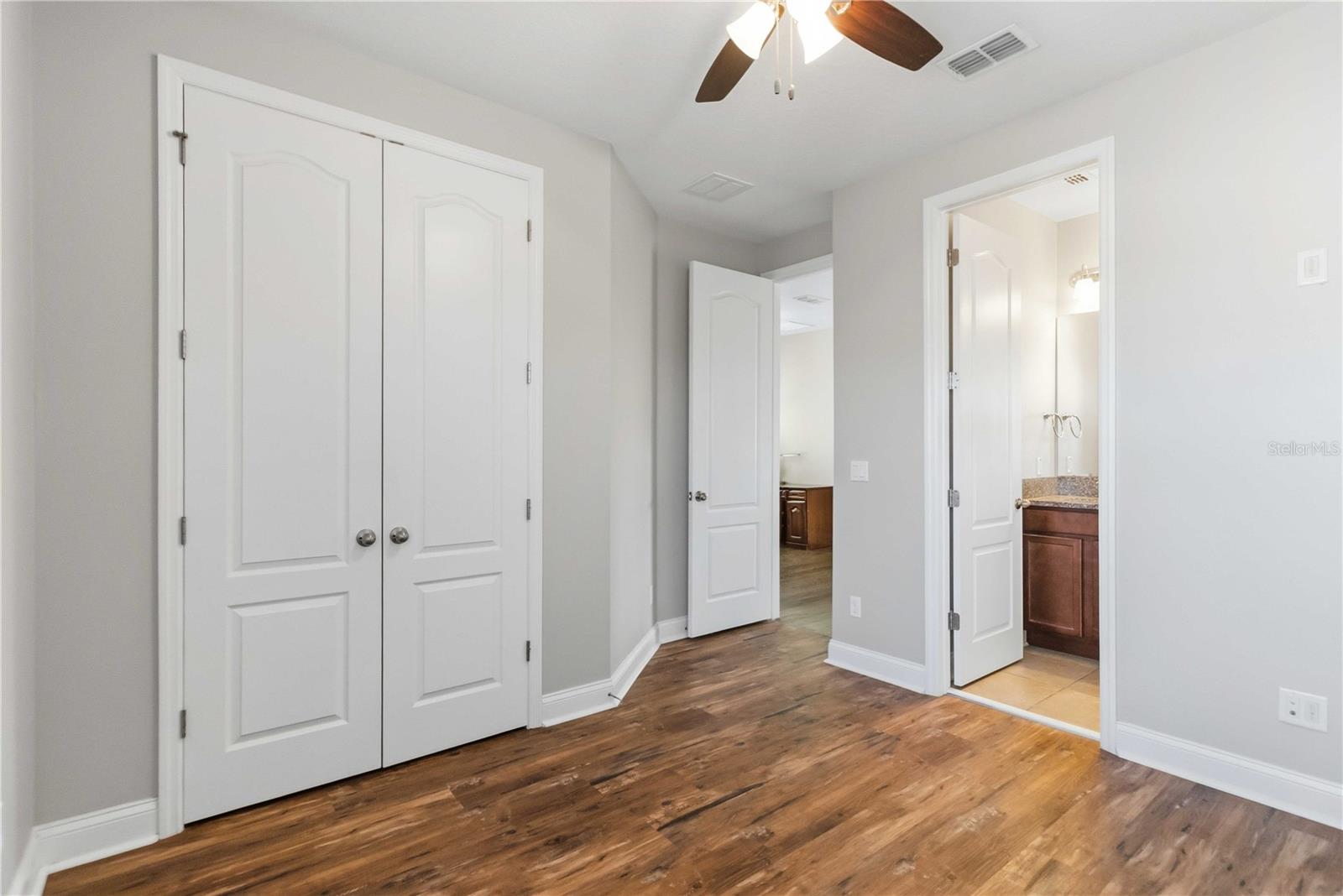 Image 28 of 41 For 8905 Laureate Boulevard