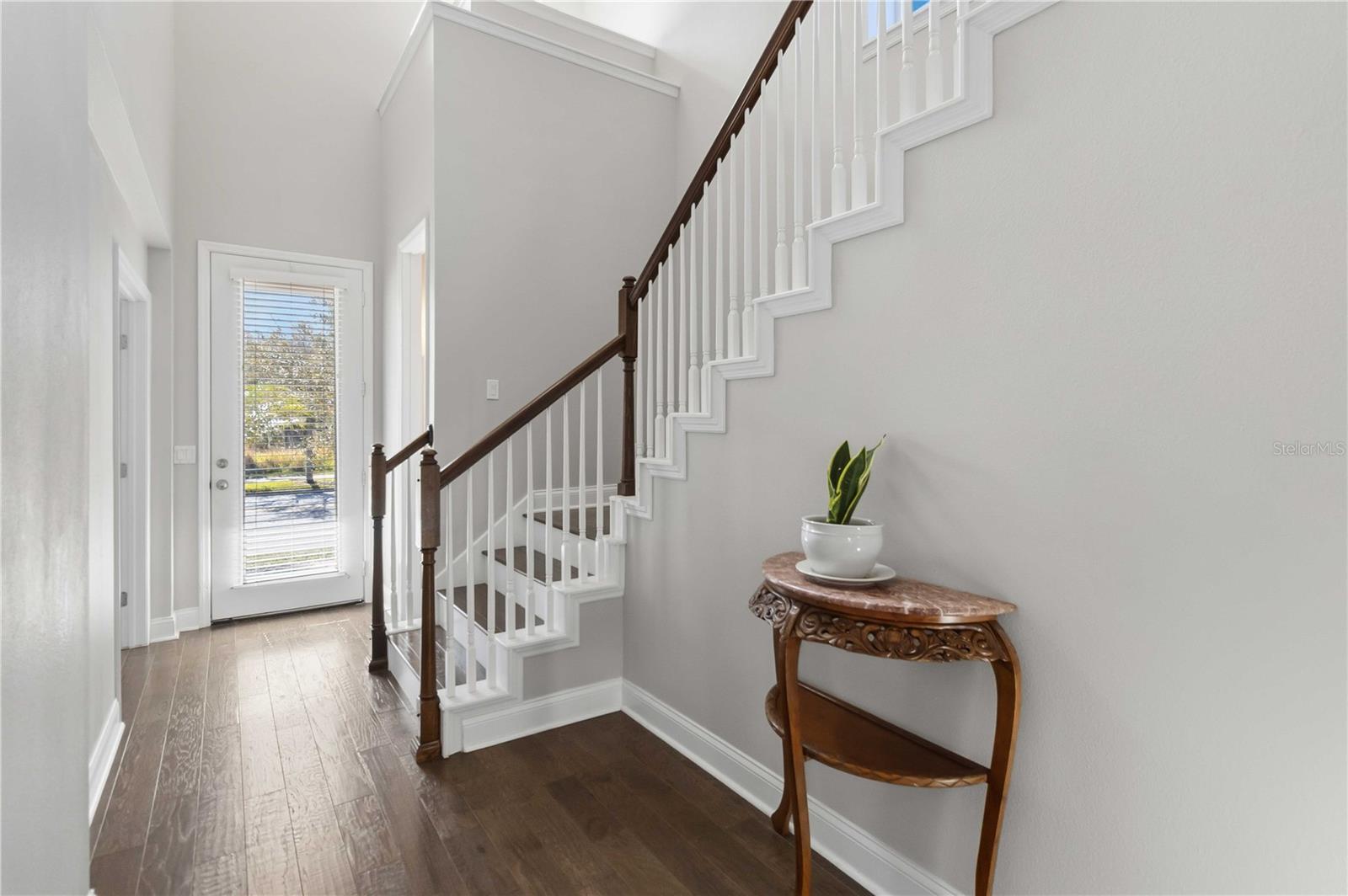 Image 5 of 41 For 8905 Laureate Boulevard