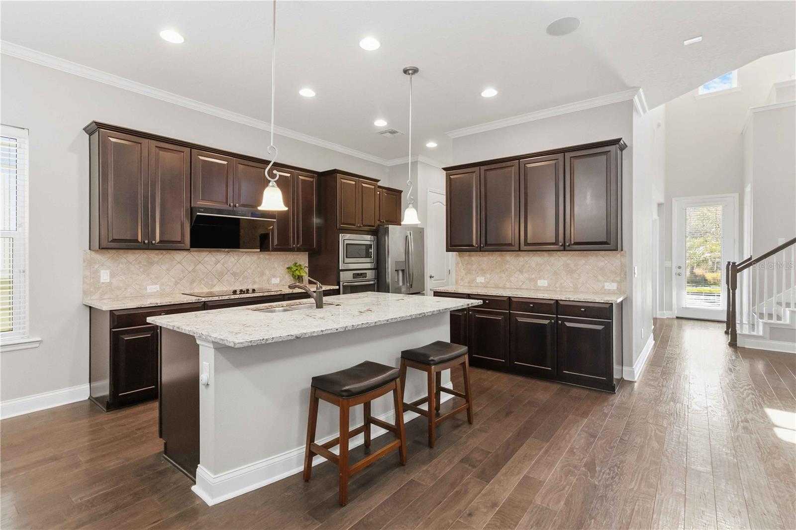 Image 9 of 41 For 8905 Laureate Boulevard