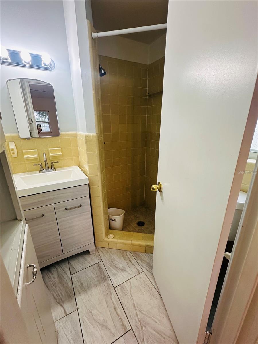 Image 12 of 24 For 6033 Balboa Drive