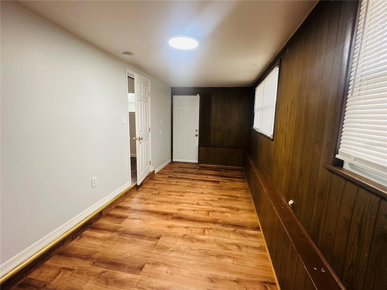 Image 16 of 24 For 6033 Balboa Drive