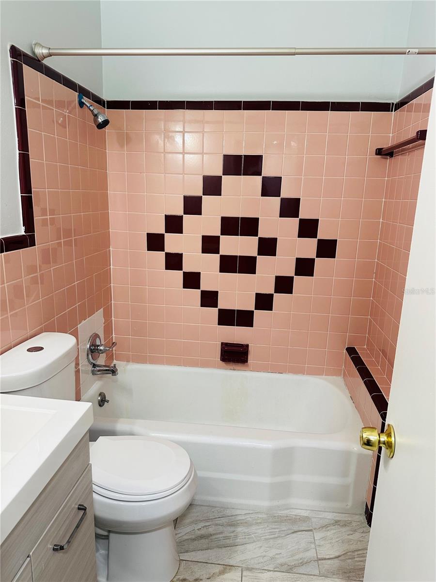 Image 6 of 24 For 6033 Balboa Drive