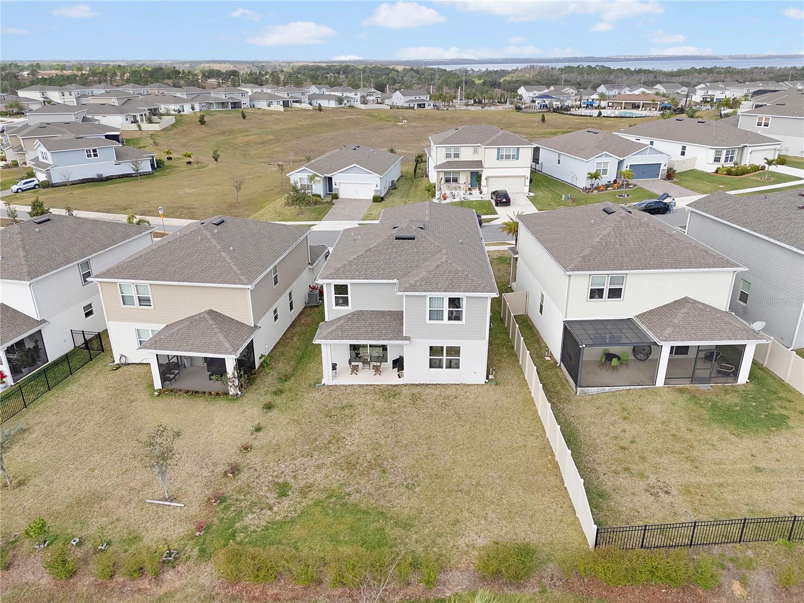 Image 32 of 37 For 7379 Catania Loop