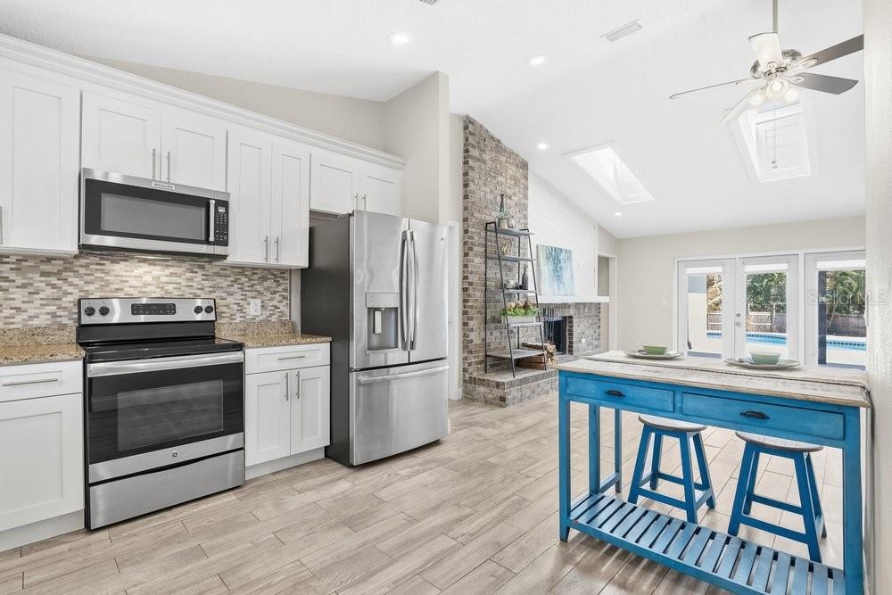 Image 14 of 40 For 1351 Suzanne Way